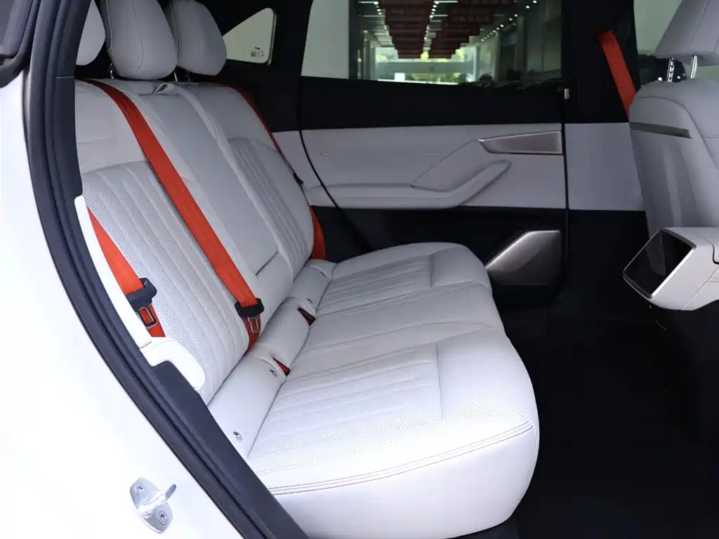 Onvo L60 2025 60kWh RWD