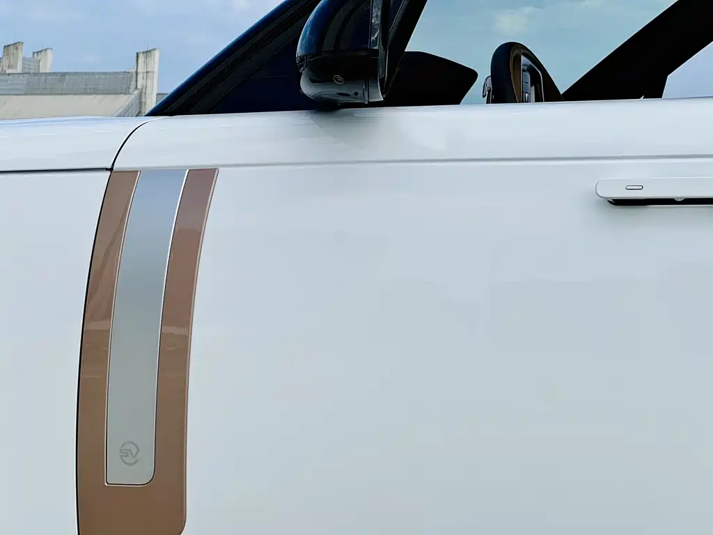 Range Rover 2024 3.0 L6 400PS Autobiography LWB