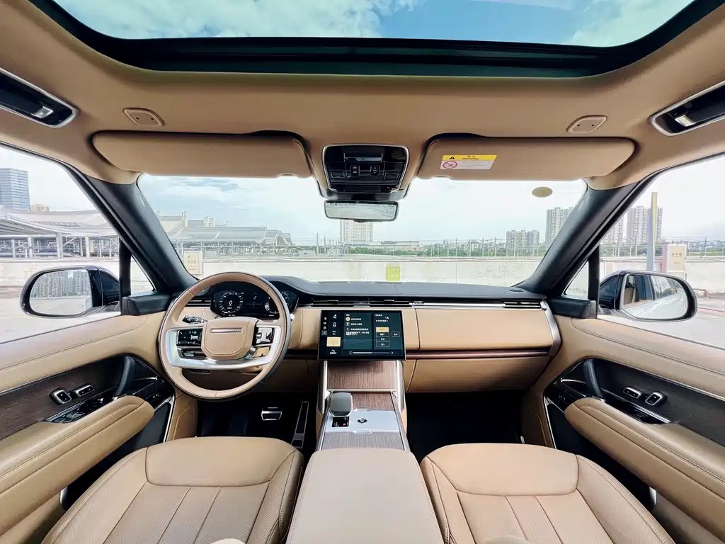 Range Rover 2024 3.0 L6 400PS Autobiography LWB