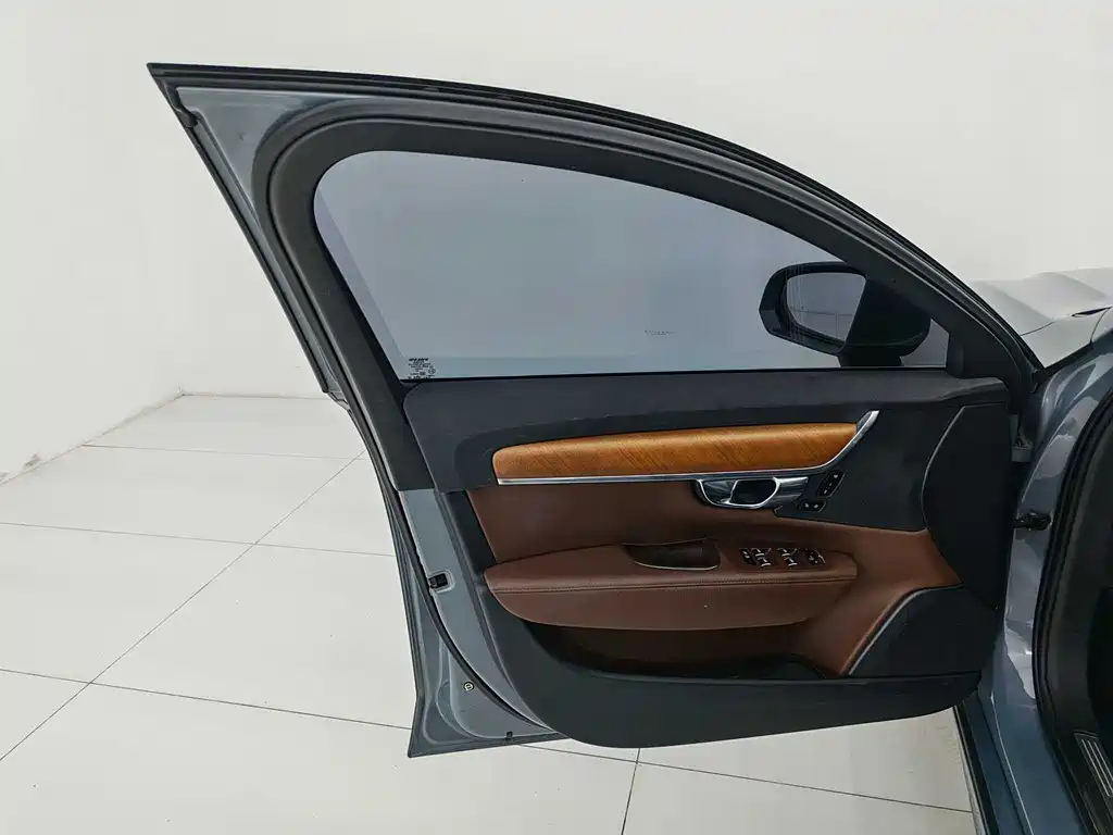 Volvo S90 2021 B5 Zhiyi Luxury Edition