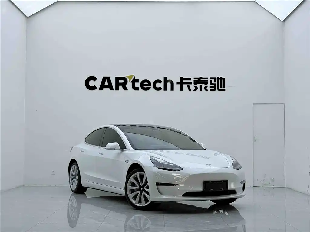 Model 3 2020 Long Range Rear-Wheel Drive