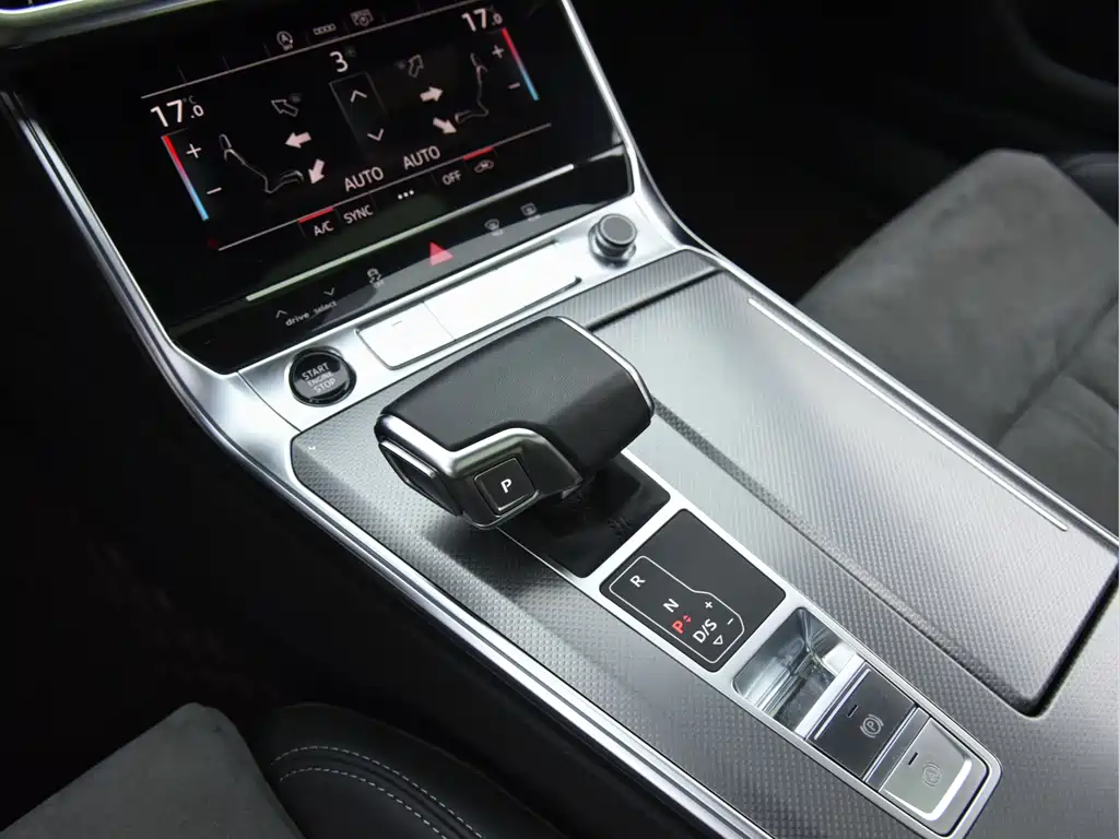 Audi A6L 2024 40 TFSI Luxury Dynamic Edition