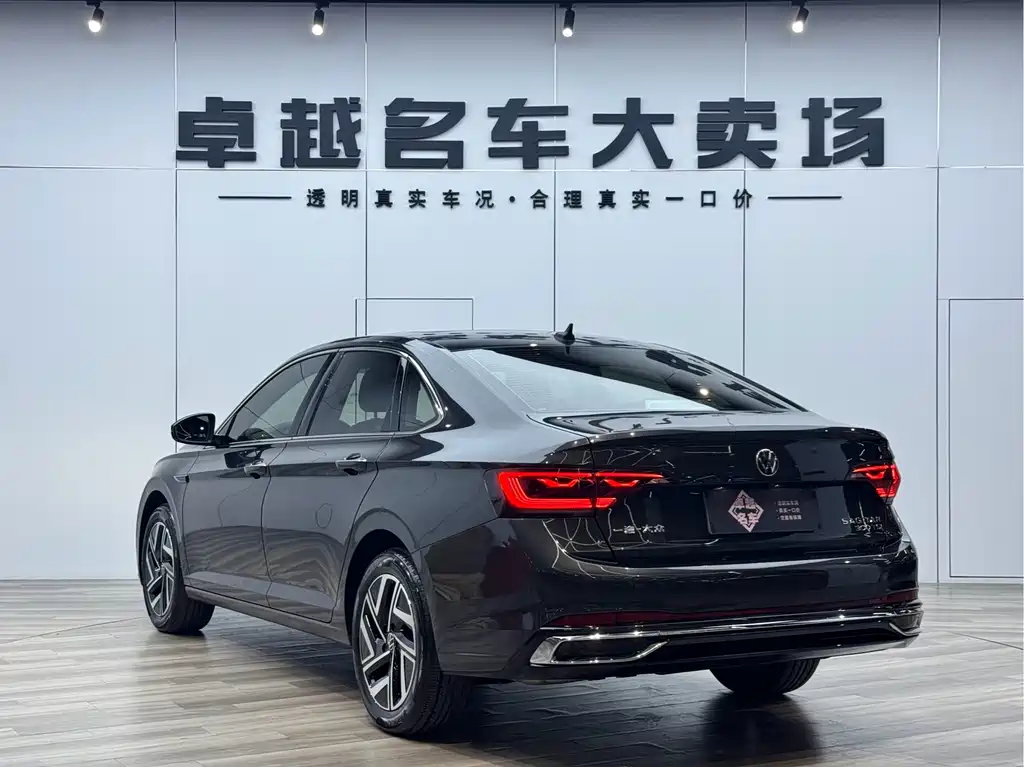 Volkswagen Sagitar 2023 300TSI DSG Beyond Edition