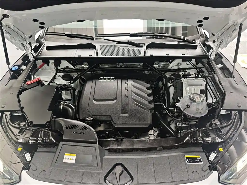 Audi Q5L 2026 45th Anniversary Edition 40 TFSI Luxury Dynamic
