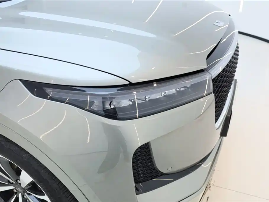 Li Auto ONE 2020 EREV 6-Seater