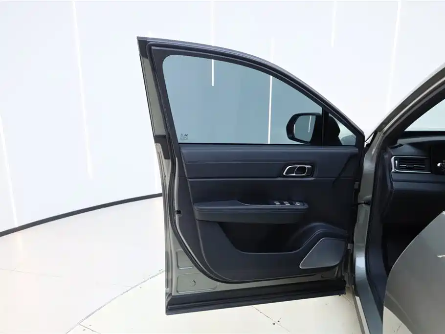 Li Auto ONE 2020 EREV 6-Seater