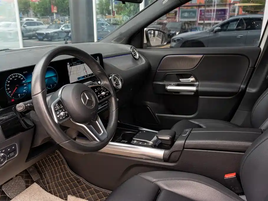 Mercedes-Benz GLA 200 2022 Facelift
