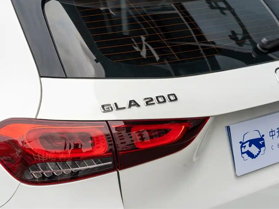 Mercedes-Benz GLA 200 2022 Facelift
