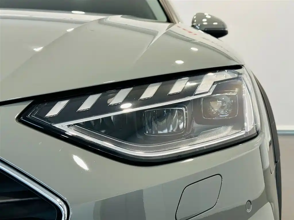 Audi A4 allroad quattro 2022