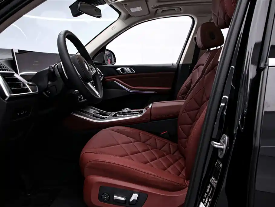 BMW X5 2023 xDrive 30Li Premium M Sport Package