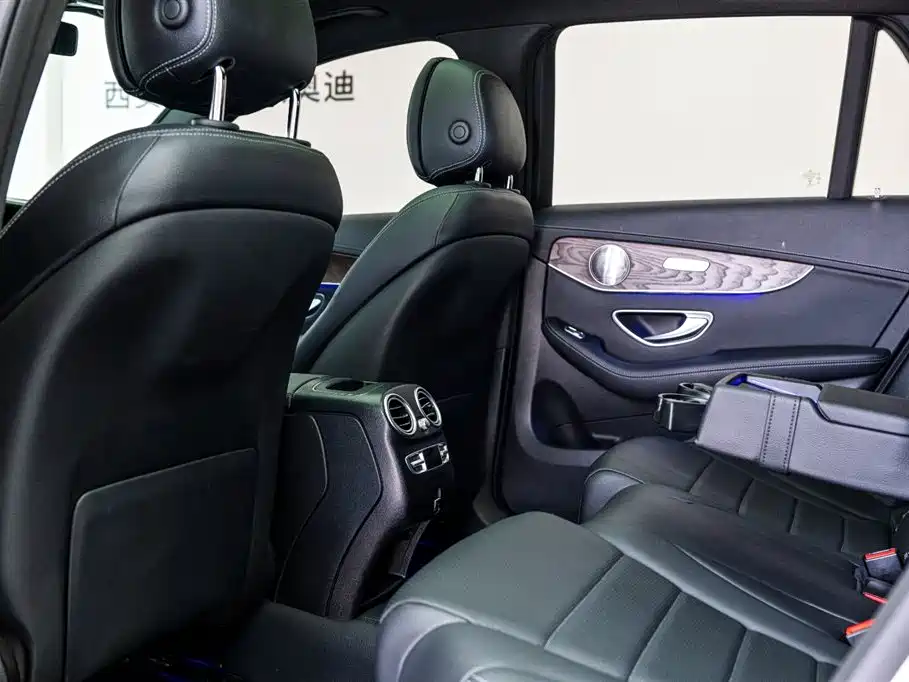 Mercedes-Benz GLC 300 L 4MATIC Dynamic Edition
