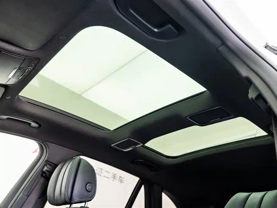 Mercedes-Benz GLC 300 L 4MATIC Dynamic Edition