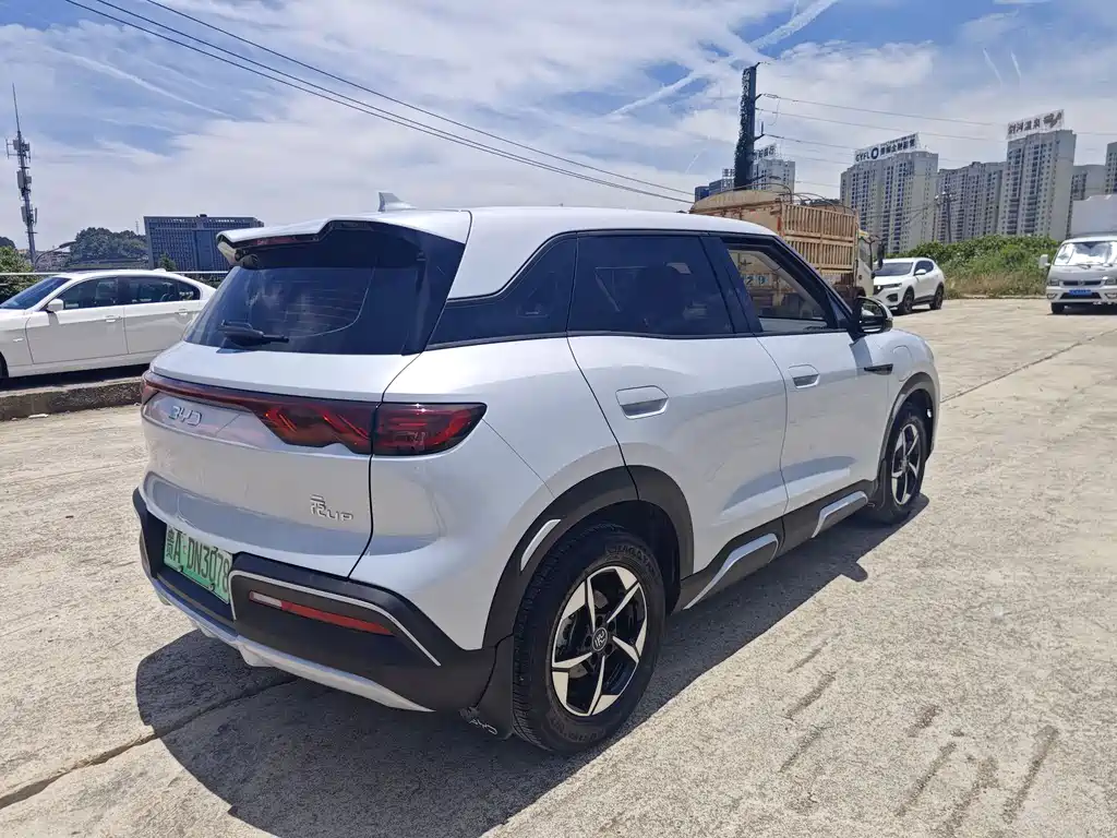 BYD Yuan UP 2024 401KM Leading Edition