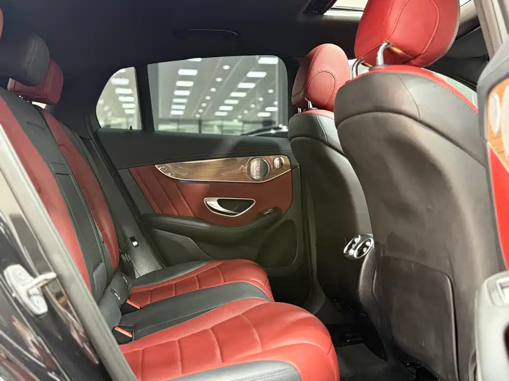 Mercedes-Benz GLC Coupe 2018 GLC 260 4MATIC Coupe SUV