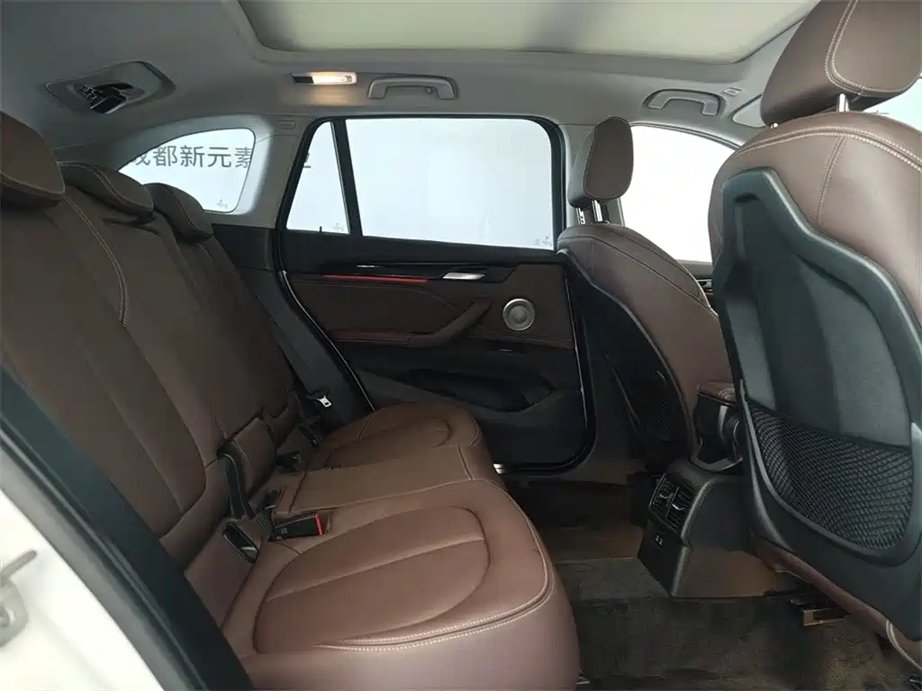 BMW X1 2022 sDrive25Li Leading Edition