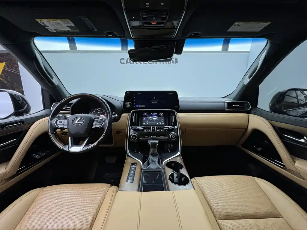 Lexus LX 570