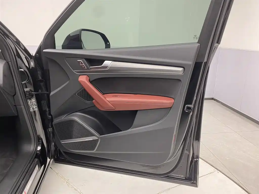 Audi Q5L 2024 45 TFSI Luxury Dynamic Edition