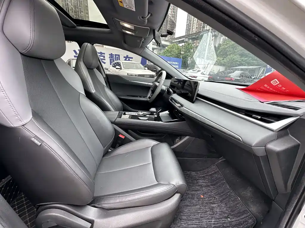 Changan Eado PLUS 2023 1.5T DCT Premium