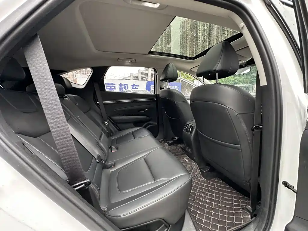 Hyundai Tucson L 2021 1.5T DCT LUX Premium
