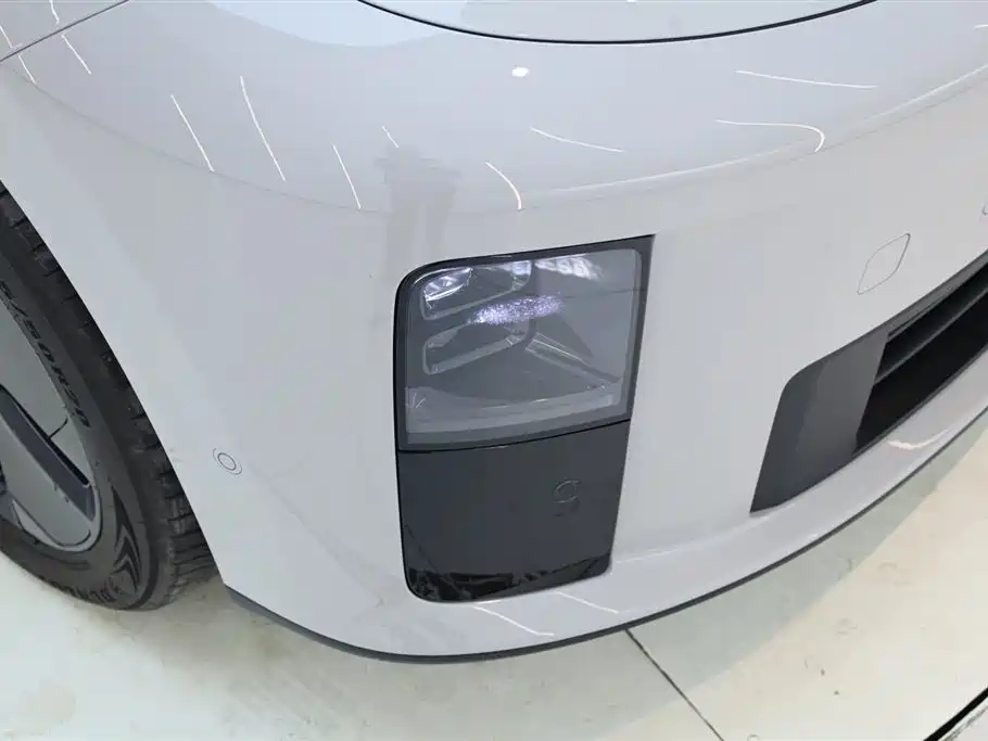 Li Auto i6 2025 RWD Standard Edition