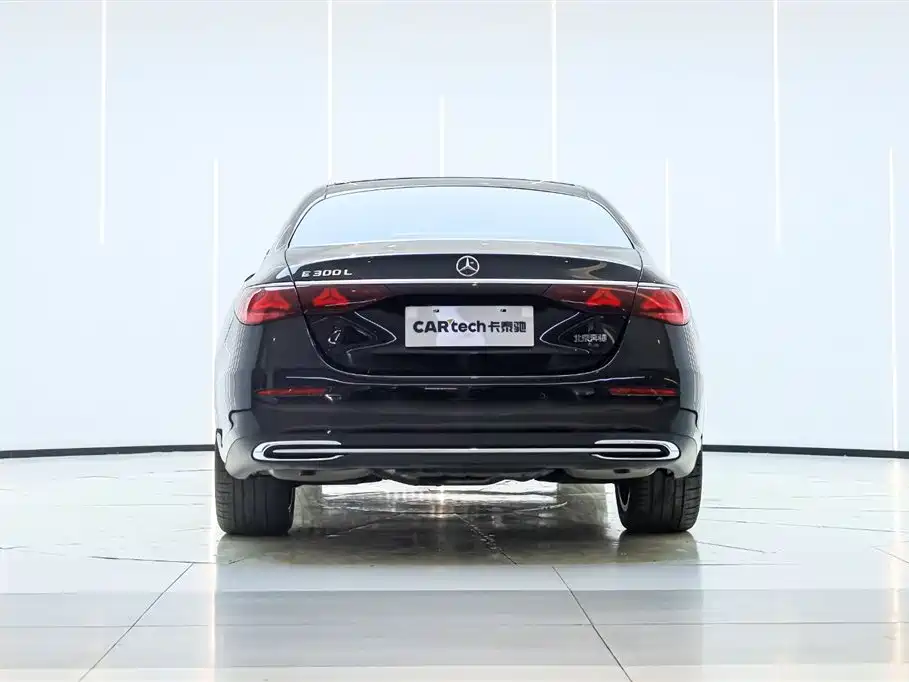 Mercedes-Benz E-Class 2024 E 300 L Fashion Edition