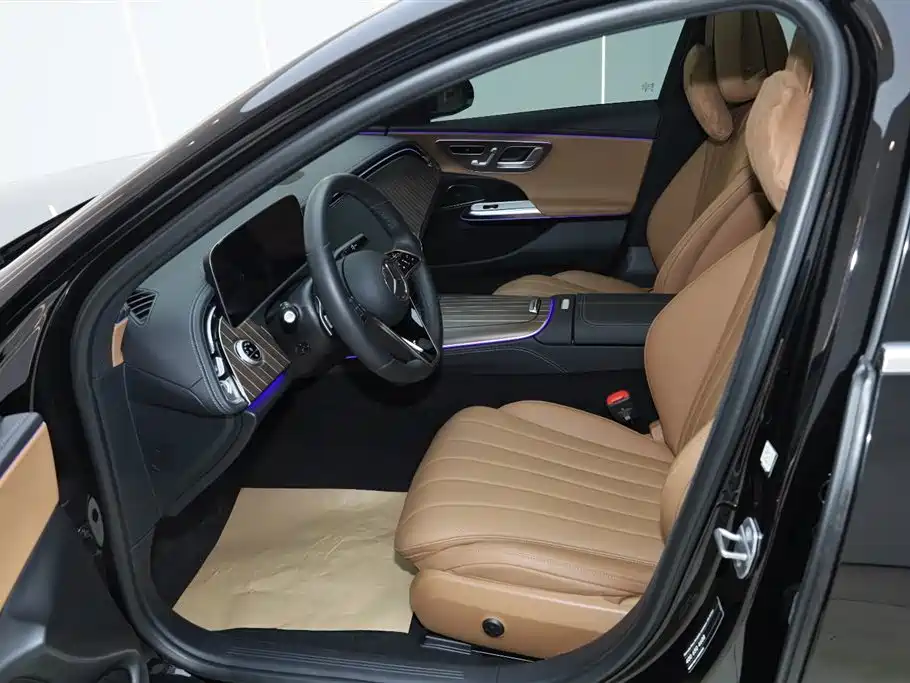 Mercedes-Benz E-Class 2024 E 300 L Fashion Edition
