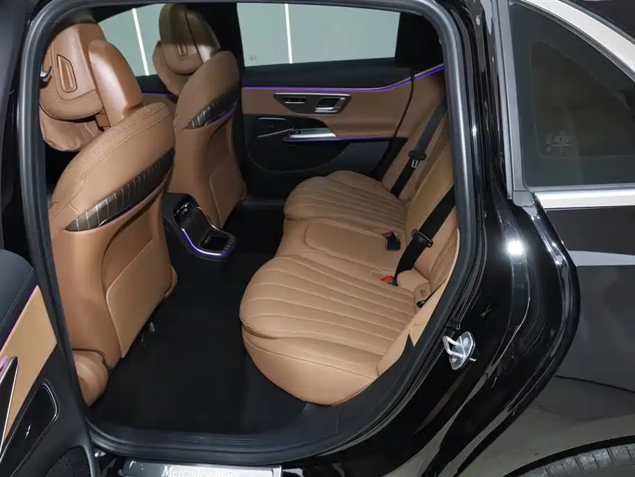 Mercedes-Benz E-Class 2024 E 300 L Fashion Edition
