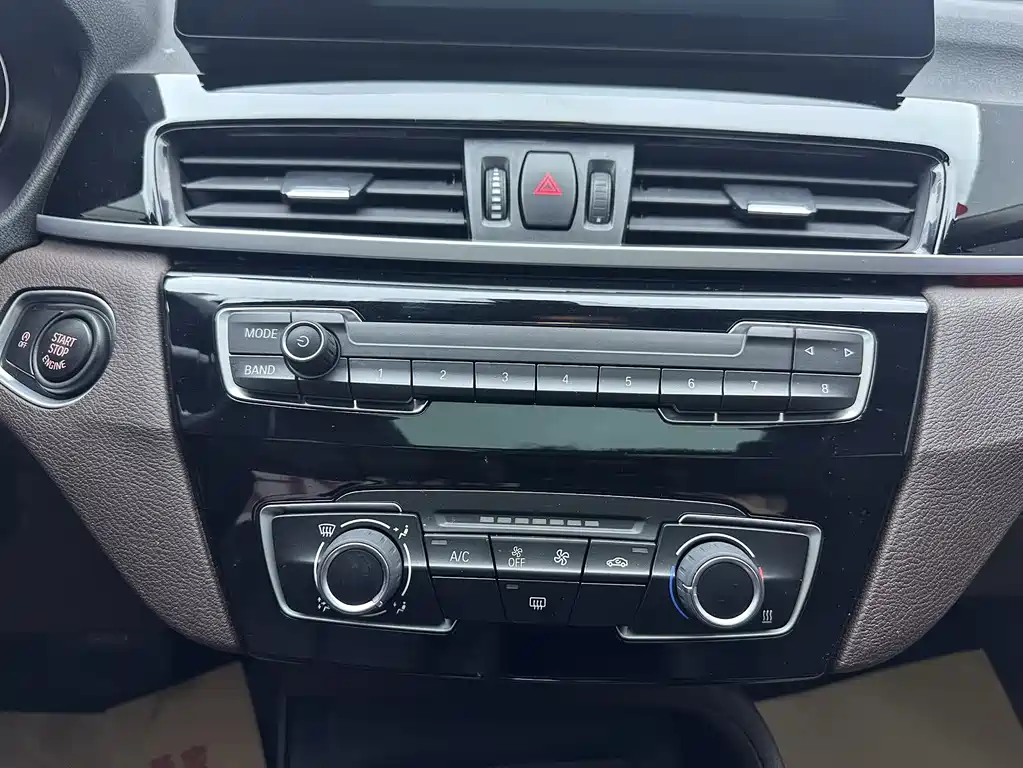 2021 BMW X1 LCI sDrive20i Style