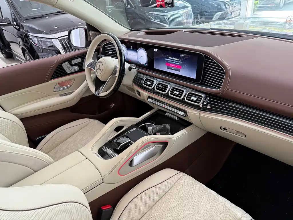 Mercedes-Benz GLS 450 4MATIC Luxury 2026