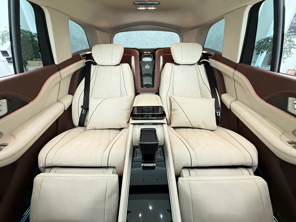 Mercedes-Benz GLS 450 4MATIC Luxury 2026