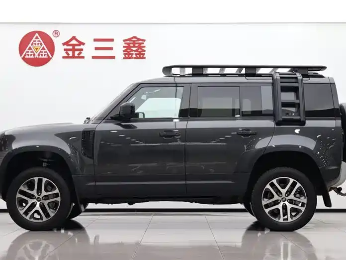 Land Rover Defender 2025 110 3.0T P400 Dark Edition