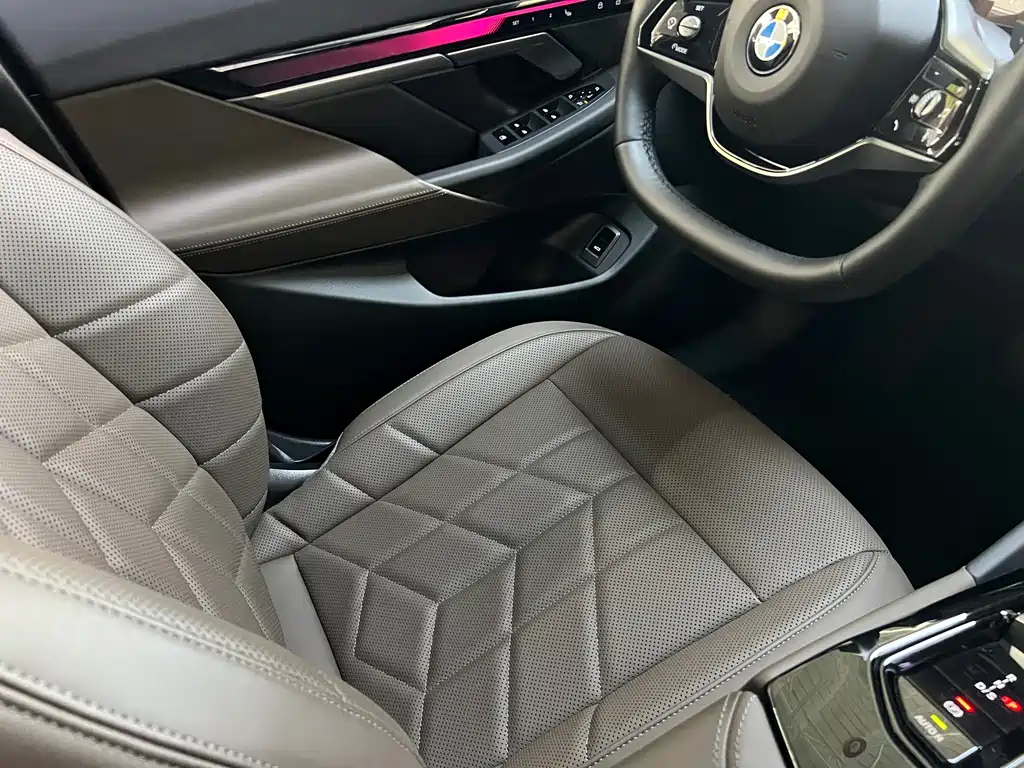 BMW 5 Series 2024 530Li Leading Edition Luxury Package