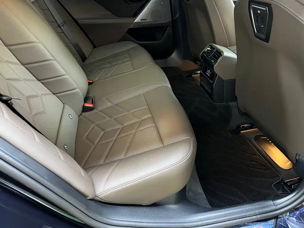 BMW 5 Series 2024 530Li Leading Edition Luxury Package