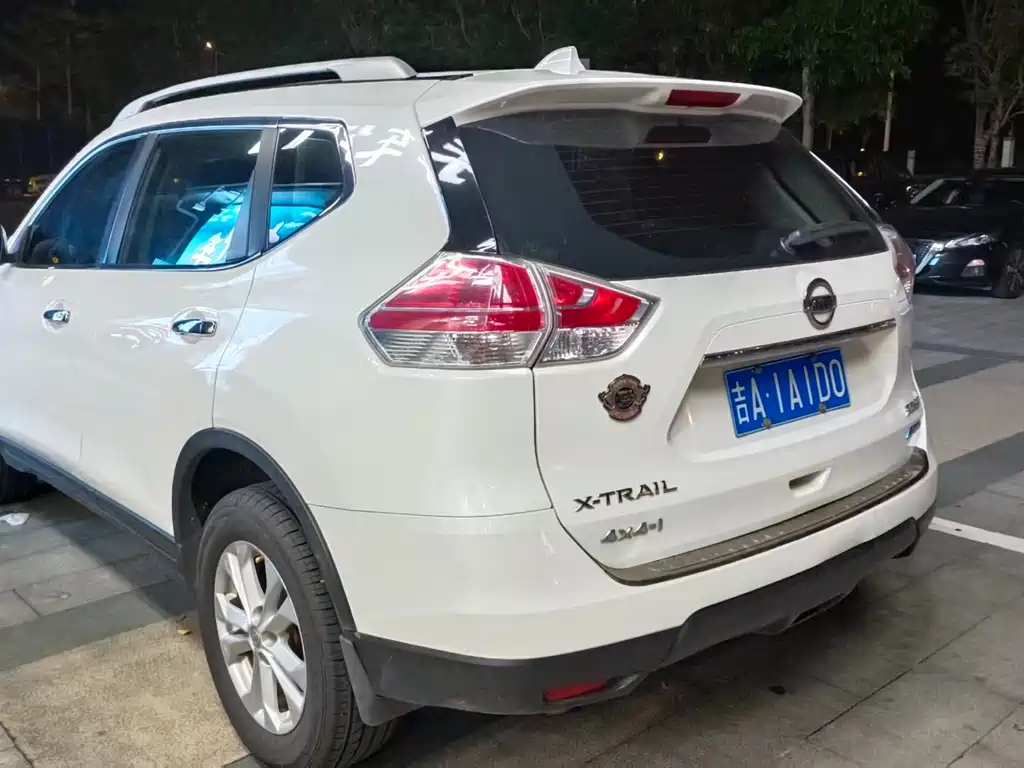 Nissan X-Trail 2016 2.0L CVT SV 4WD