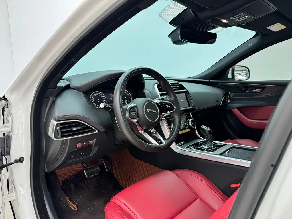 Jaguar XEL 2023 2.0T 250PS R-DYNAMIC S