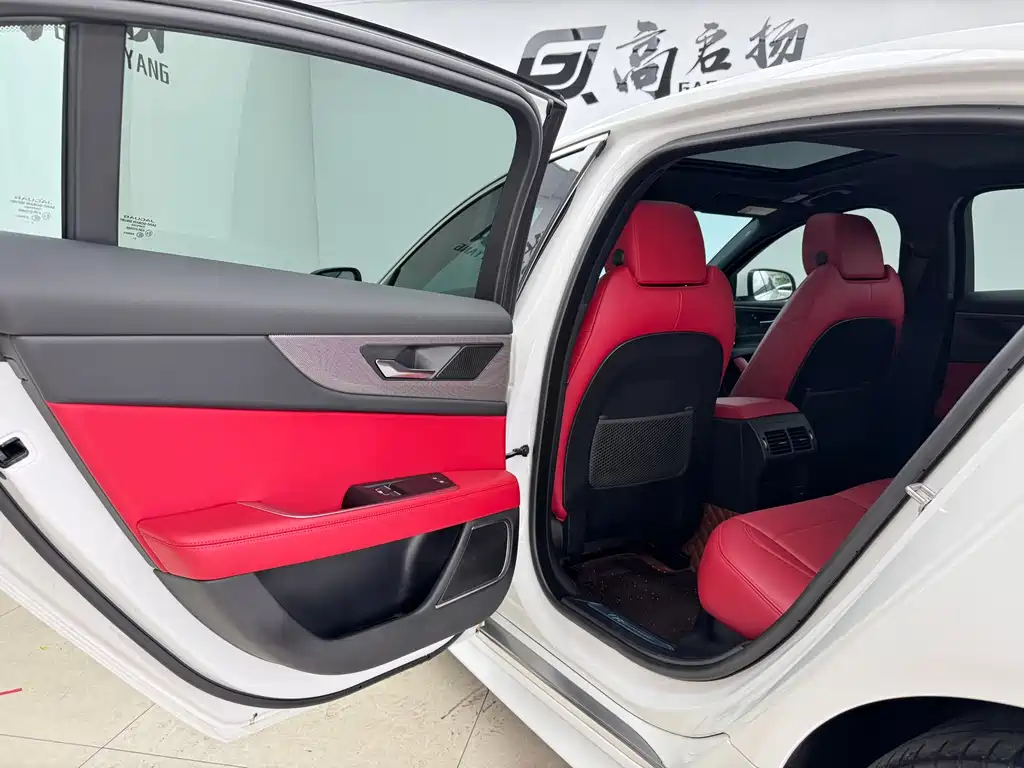 Jaguar XEL 2023 2.0T 250PS R-DYNAMIC S