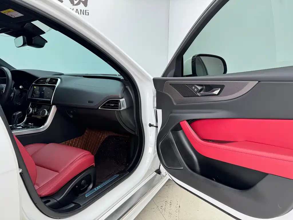 Jaguar XEL 2023 2.0T 250PS R-DYNAMIC S