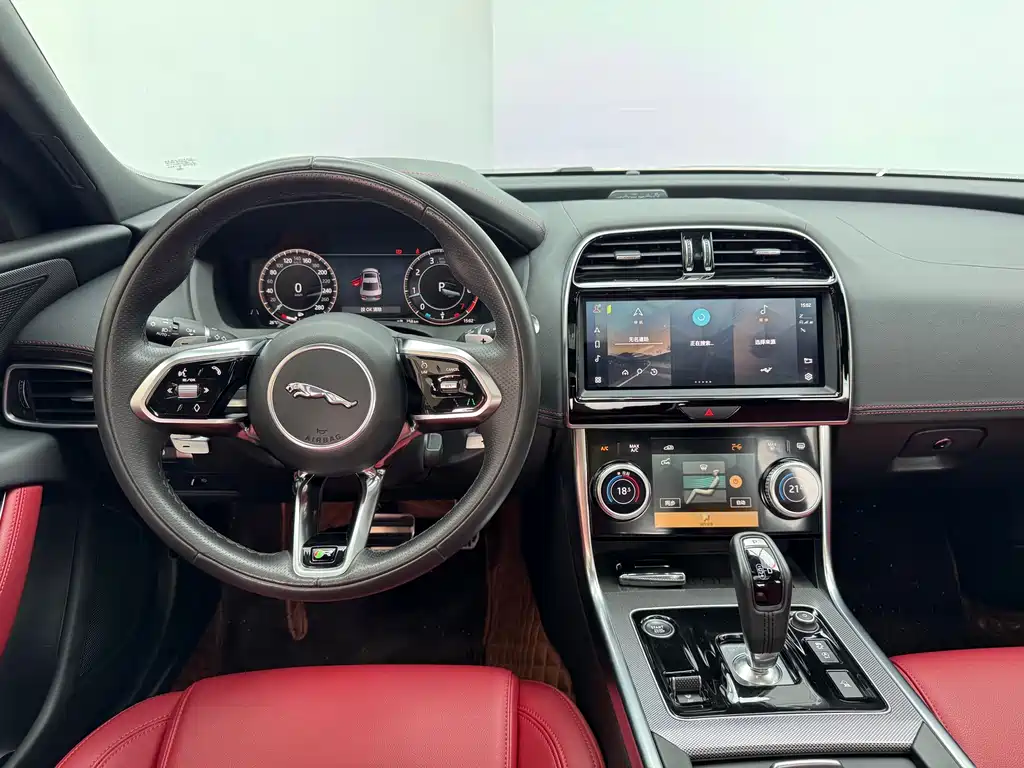 Jaguar XEL 2023 2.0T 250PS R-DYNAMIC S