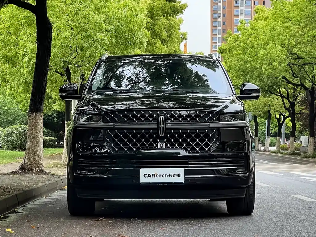 Lincoln Navigator 2025 3.5T Extended President Edition