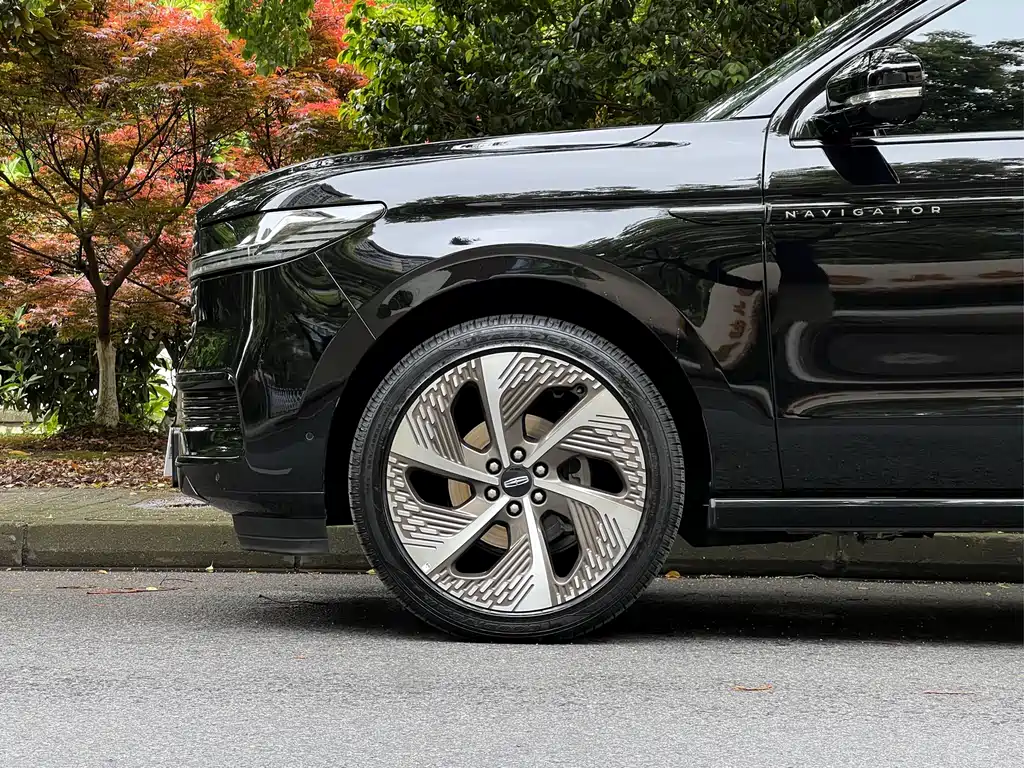Lincoln Navigator 2025 3.5T Extended President Edition