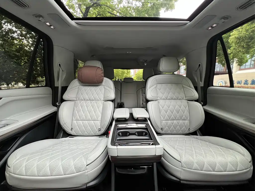 Lincoln Navigator 2025 3.5T Extended President Edition