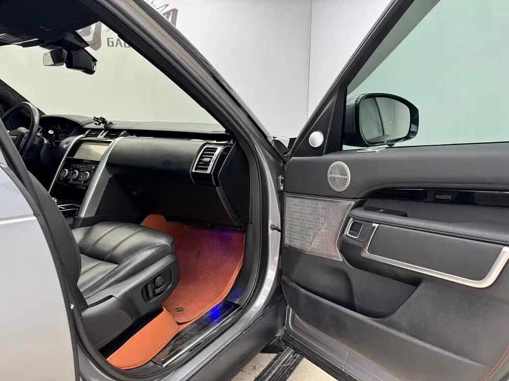 Land Rover Discovery 2020 3.0 SC V6 SE