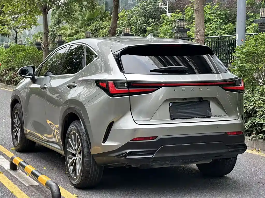 Lexus NX 350h 2022