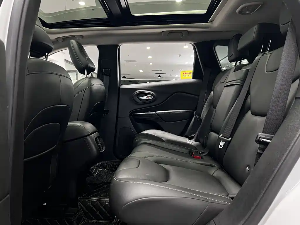 Jeep Cherokee 2017 2.4L Limited