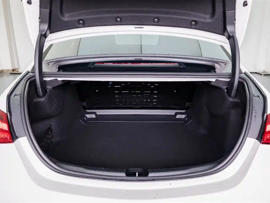 Mercedes-Benz C-Class 2023 C 200 L Sport Edition
