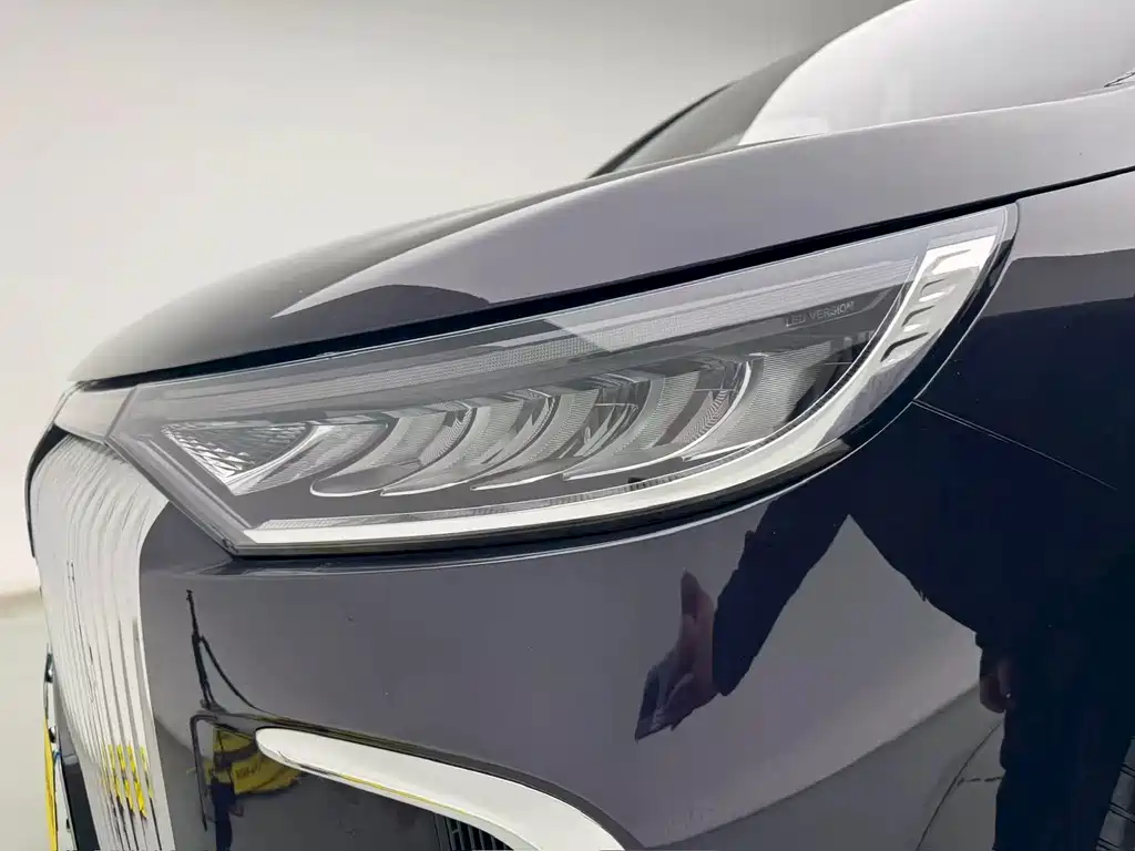 Voyah Dreamer 2025 PHEV AWD Flagship Kunpeng Edition