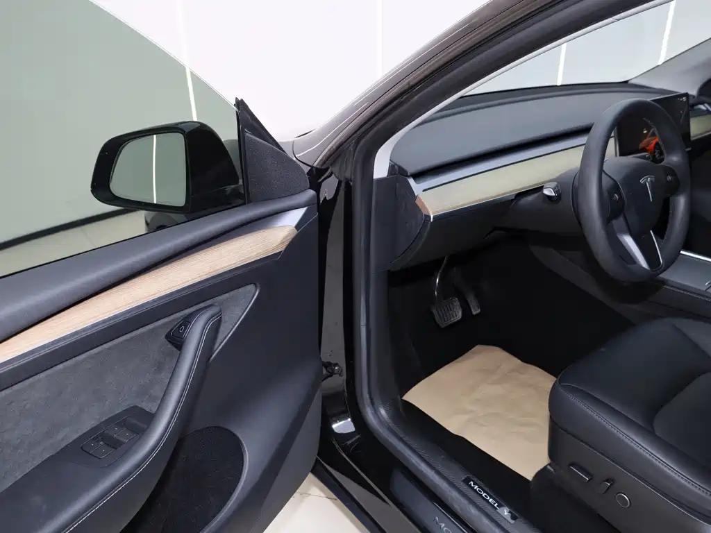 Tesla Model Y 2022 RWD