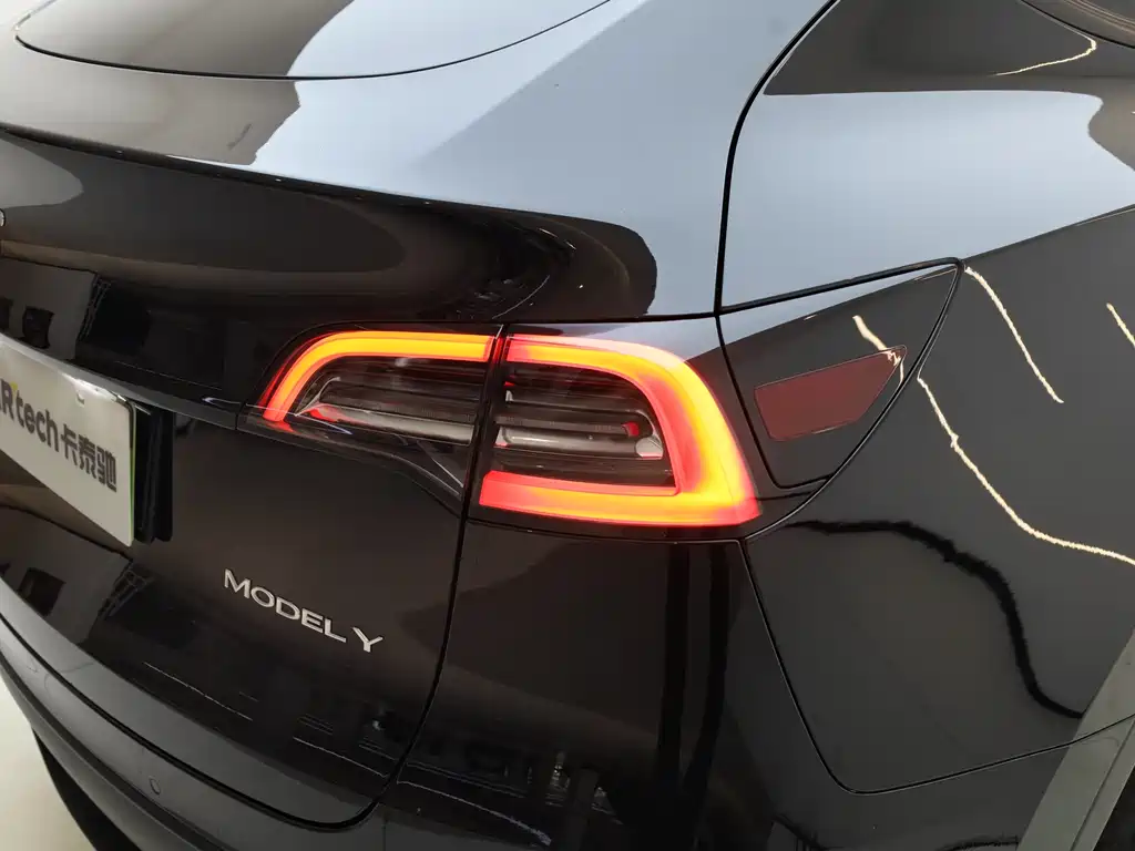 Tesla Model Y 2022 RWD