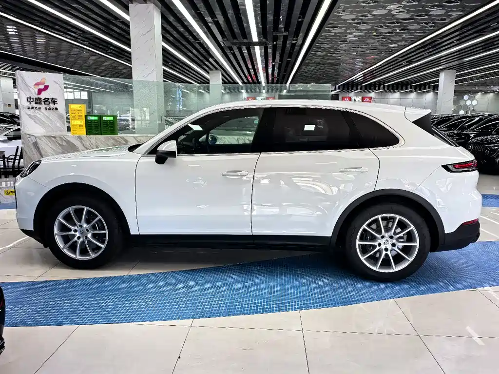 2025 Porsche Cayenne 3.0T