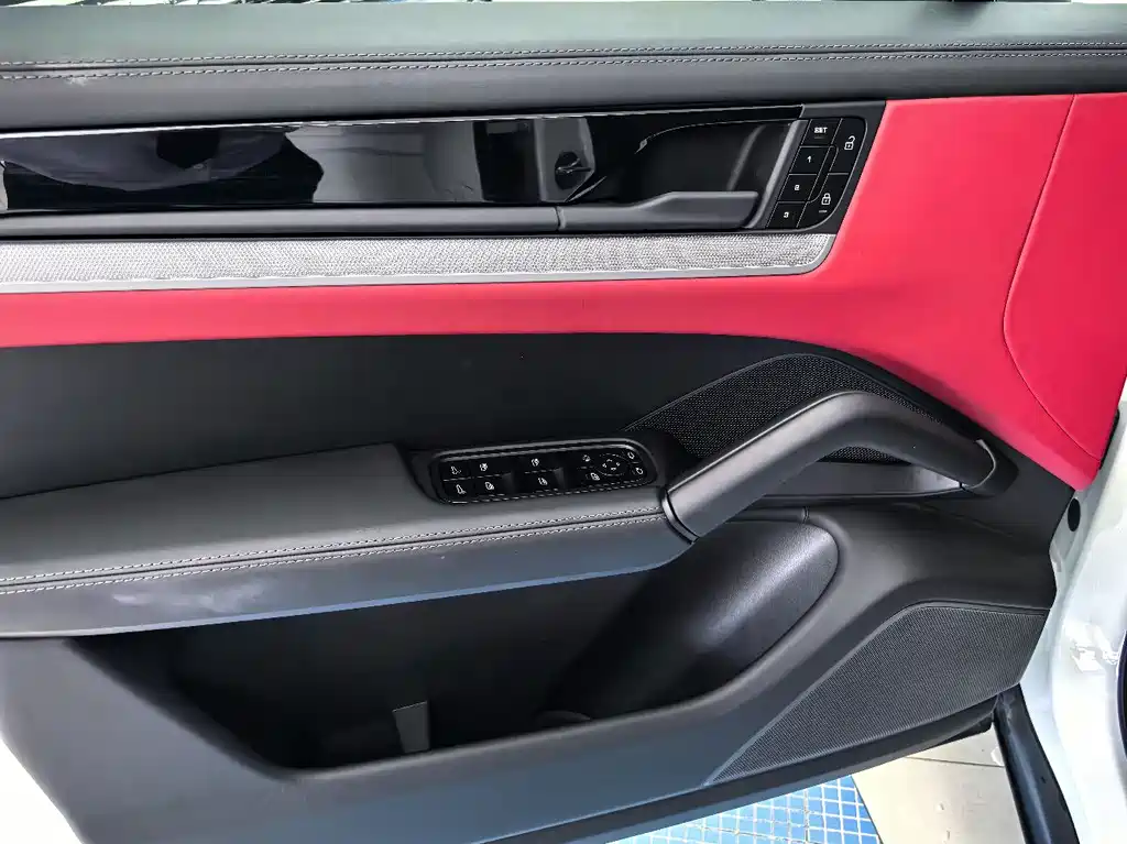 2025 Porsche Cayenne 3.0T